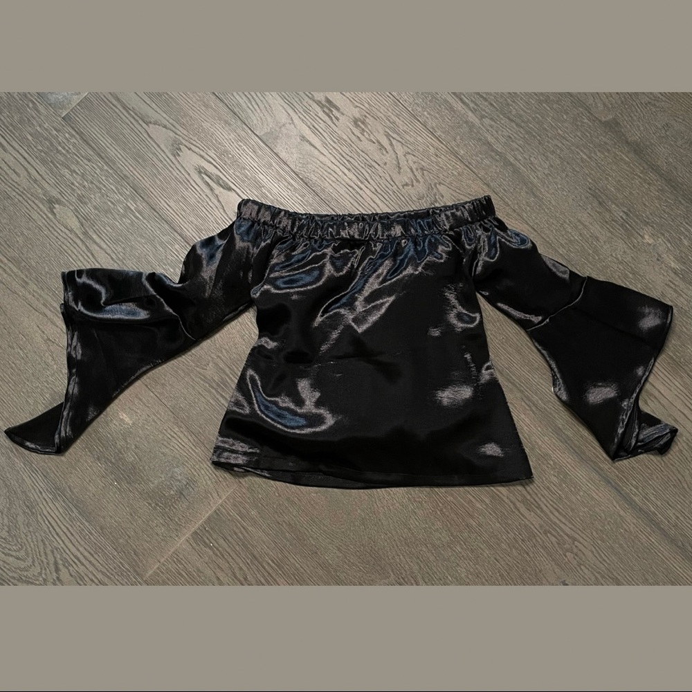 Brand: One Way | Size: 6 | Color: Black